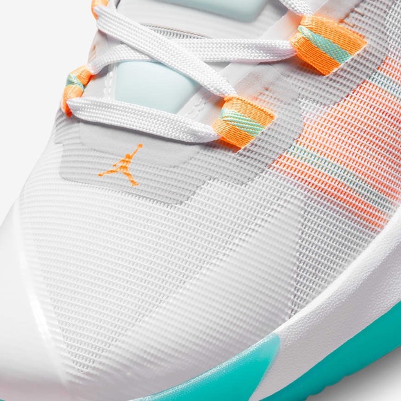 NEW IN BOX Jordan Zion 1 Multiple Sizes - Picture 4 of 8